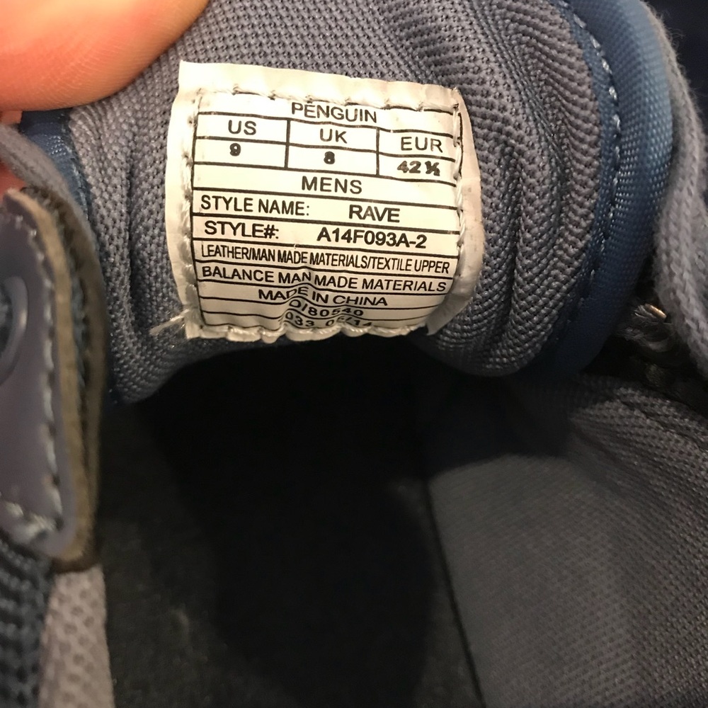 Penguin Rave sneakers! - Picture 3 of 4